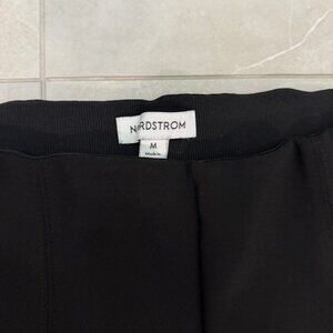 Nordstrom black pull on pant, Size M, black with inside silt